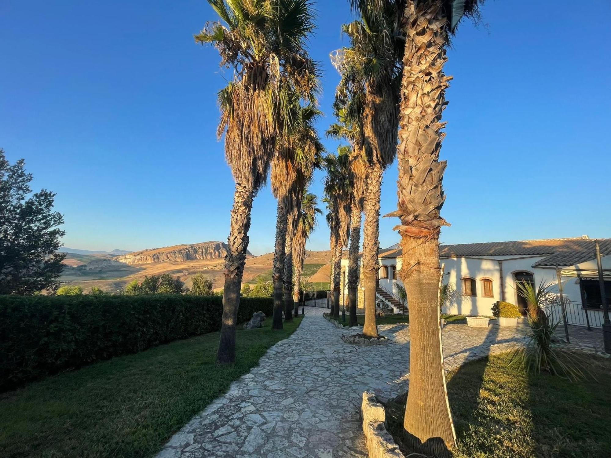 Ponte Calatrasi Agriturismo Roccamena Exteriör bild
